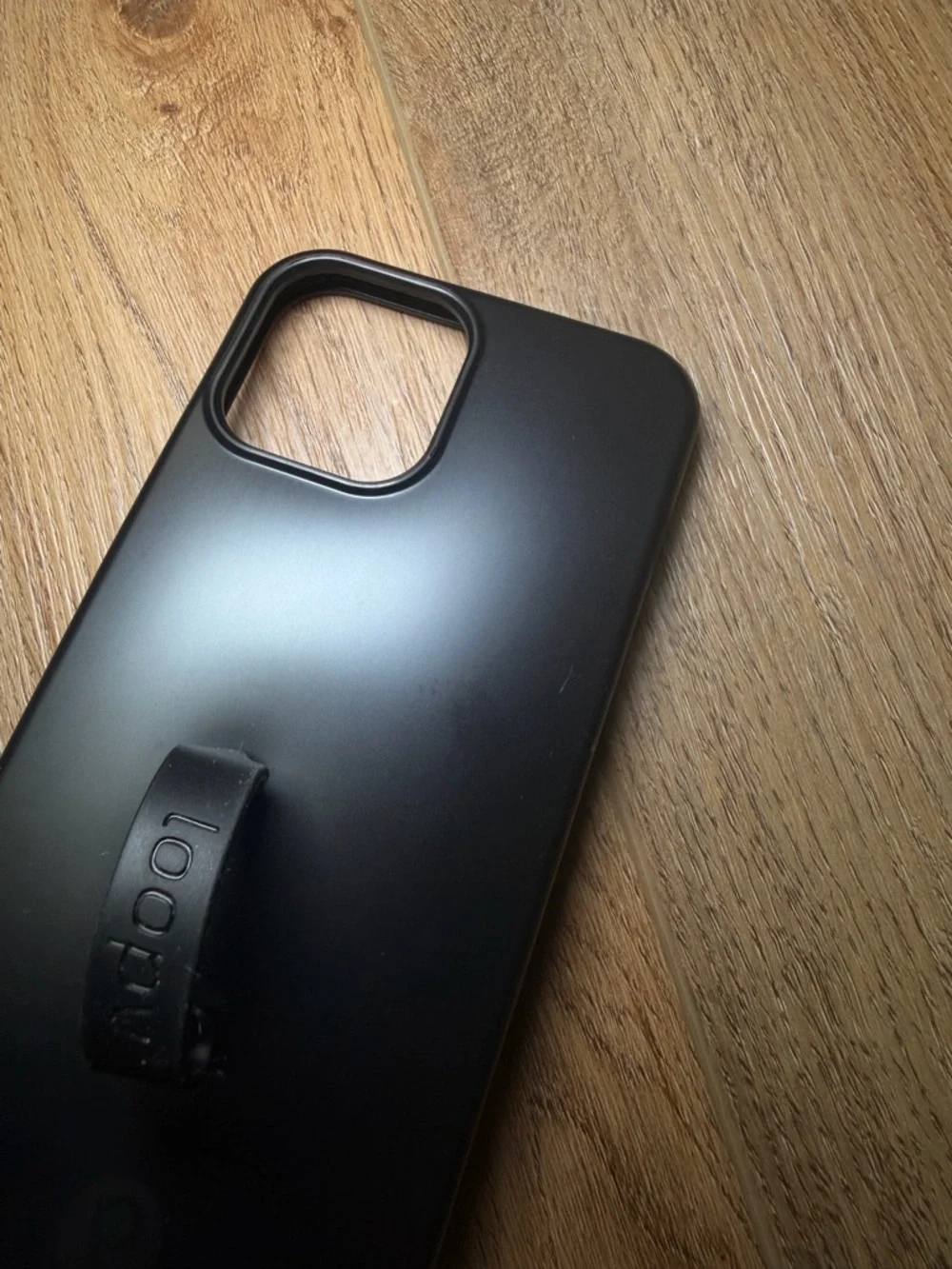 Loopy Case sleek loopy